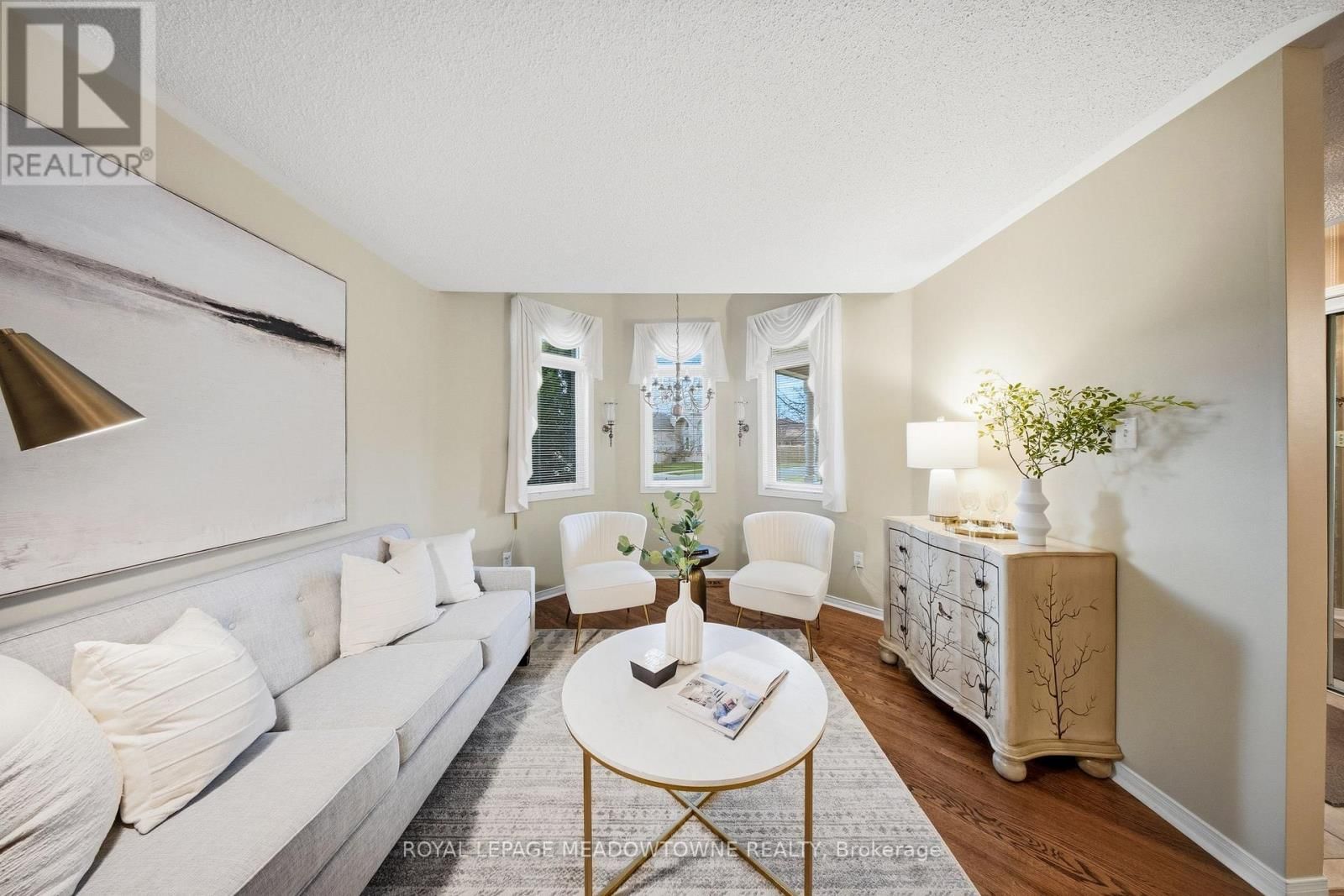 20 HUFFMANN DRIVE Image 13