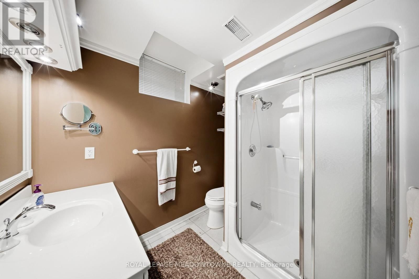 20 HUFFMANN DRIVE Image 39