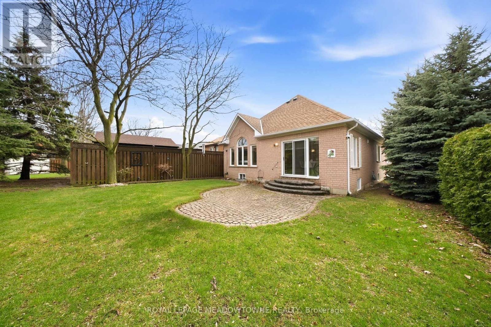 20 HUFFMANN DRIVE Image 44