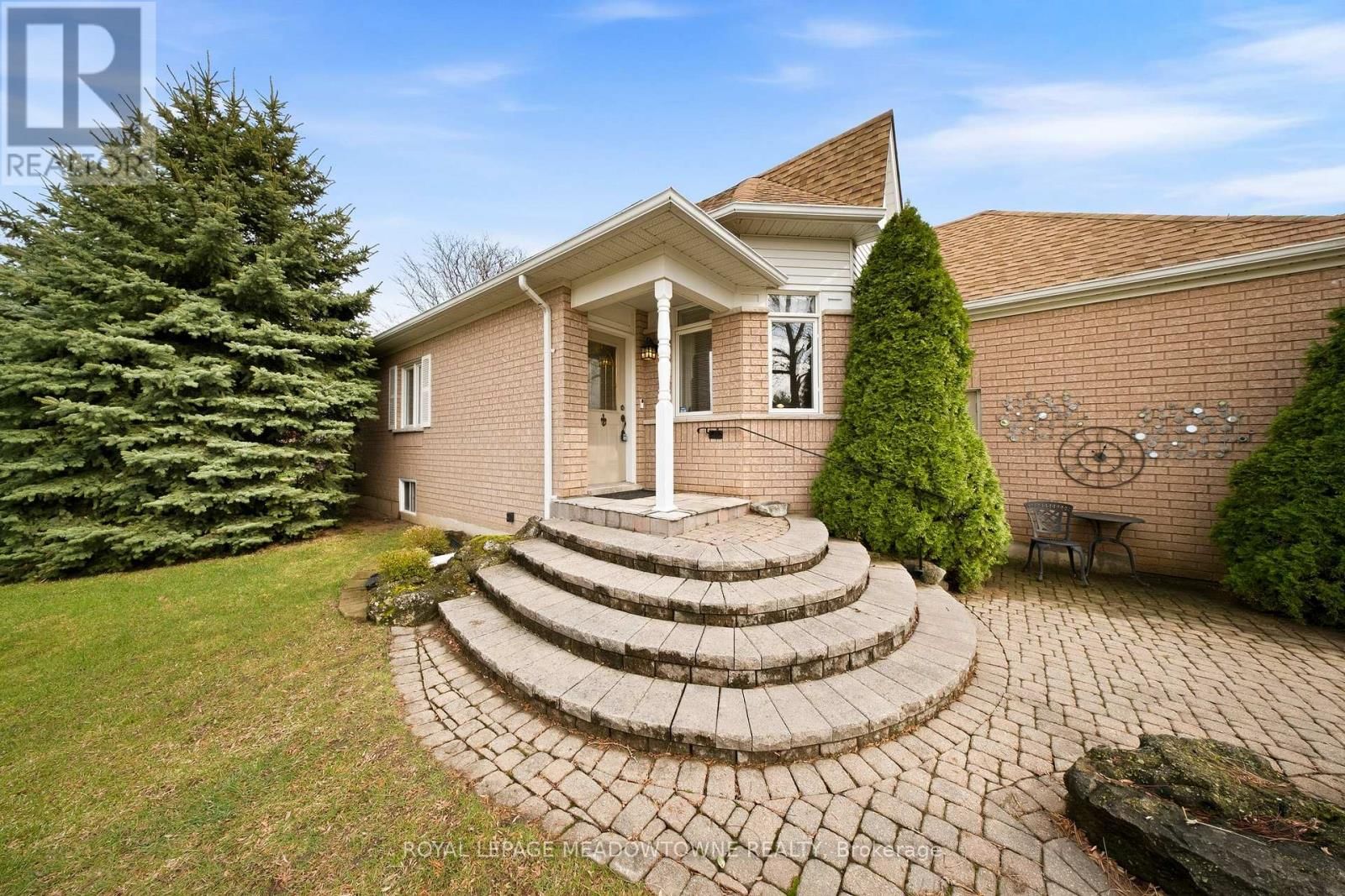 20 HUFFMANN DRIVE Image 7