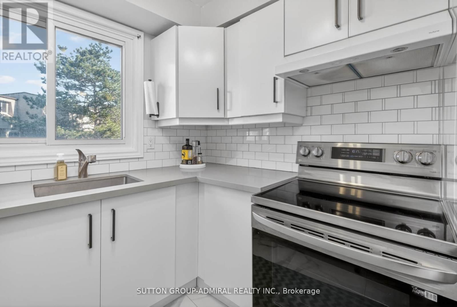 118 - 3175 KIRWIN AVENUE Image 13