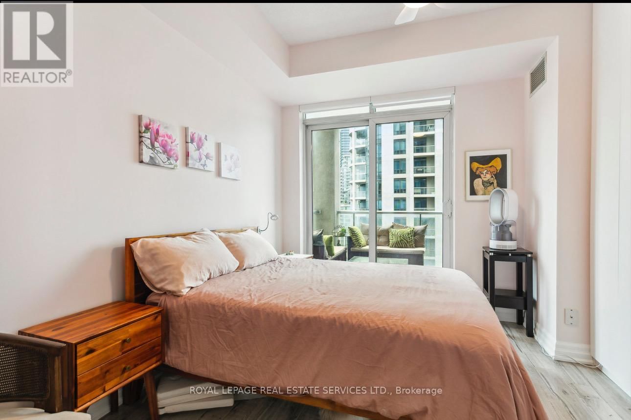 1113 - 2083 LAKE SHORE BOULEVARD WEST Image 10