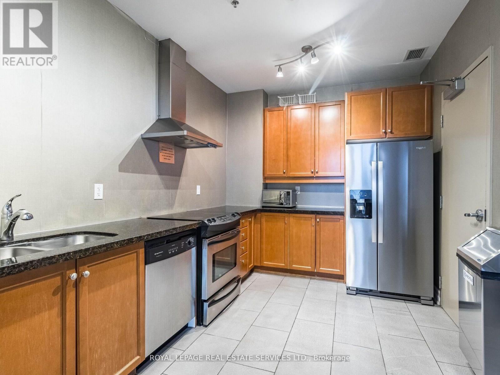 1113 - 2083 LAKE SHORE BOULEVARD WEST Image 19