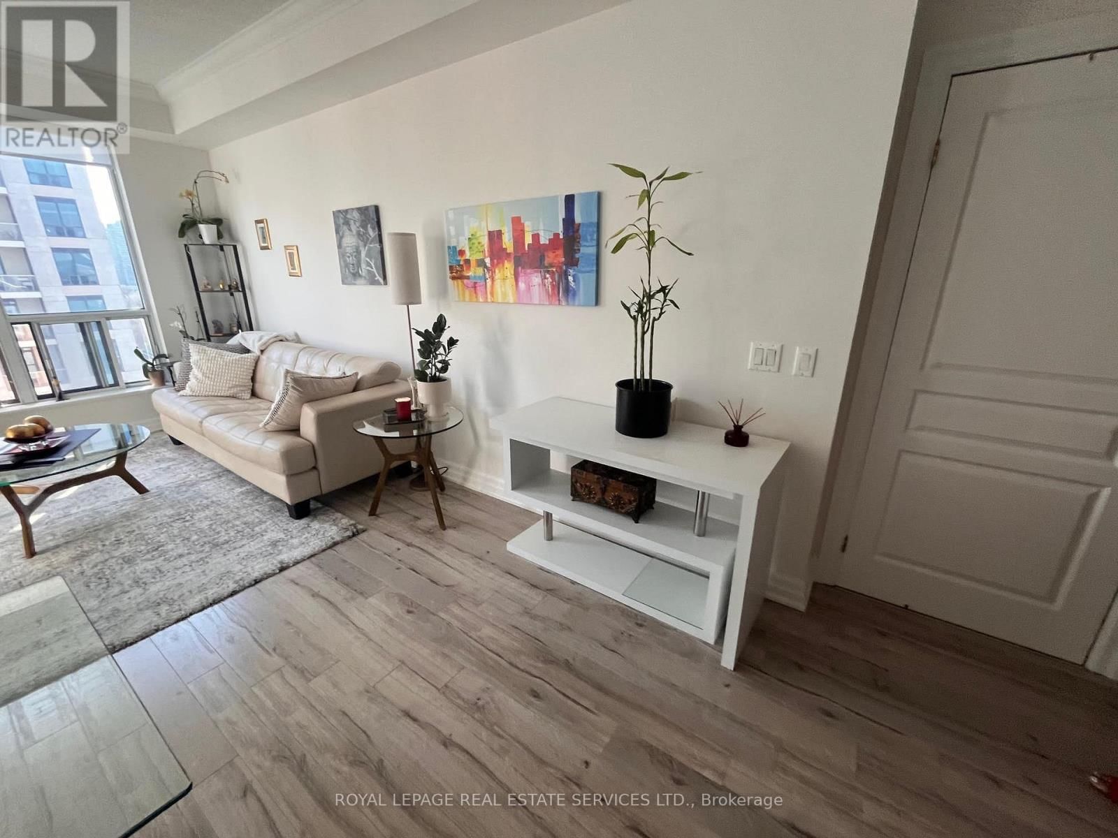 1113 - 2083 LAKE SHORE BOULEVARD WEST Image 9