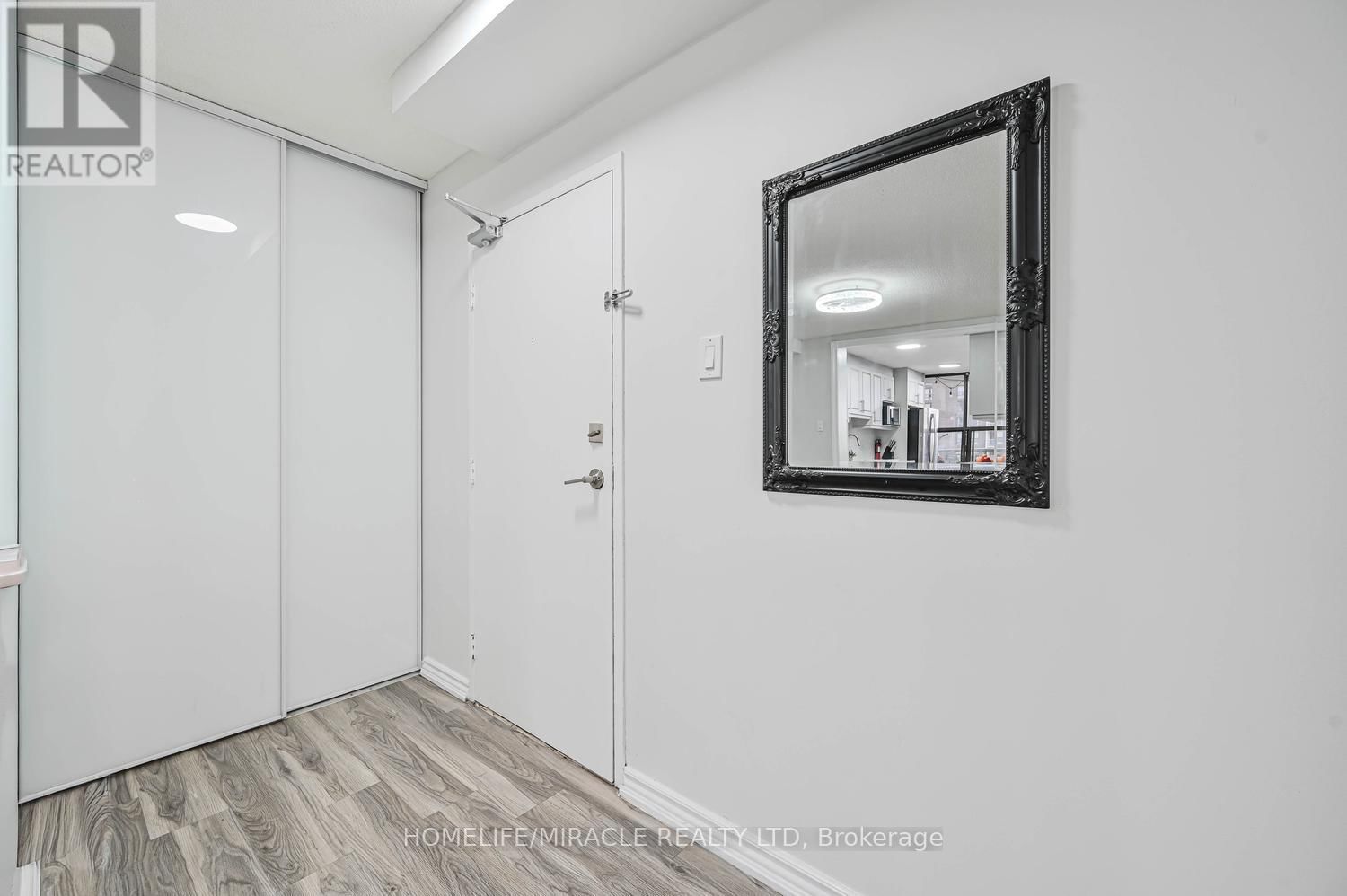 602 - 4 KINGS CROSS ROAD Image 12