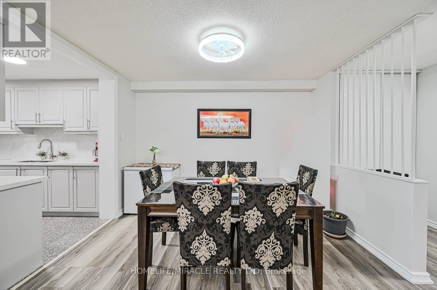 602 - 4 KINGS CROSS ROAD Image 26