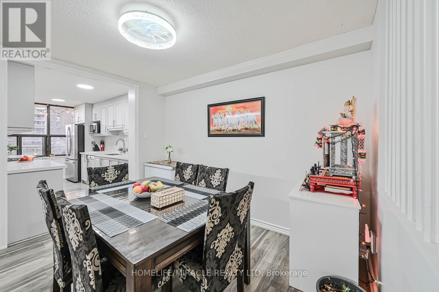 602 - 4 KINGS CROSS ROAD Image 27