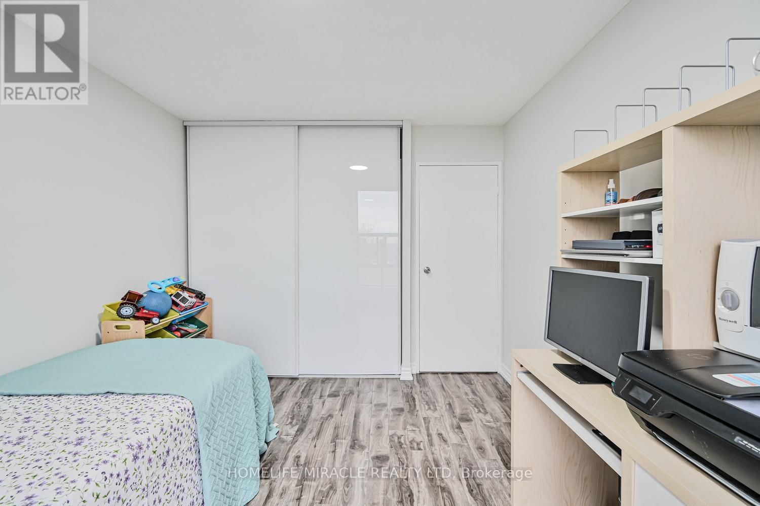 602 - 4 KINGS CROSS ROAD Image 44