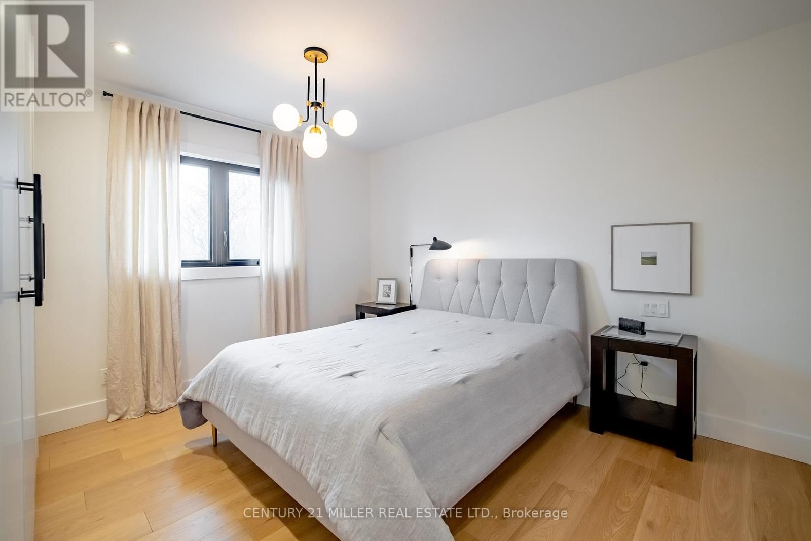 2433 TREVOR DRIVE Image 18