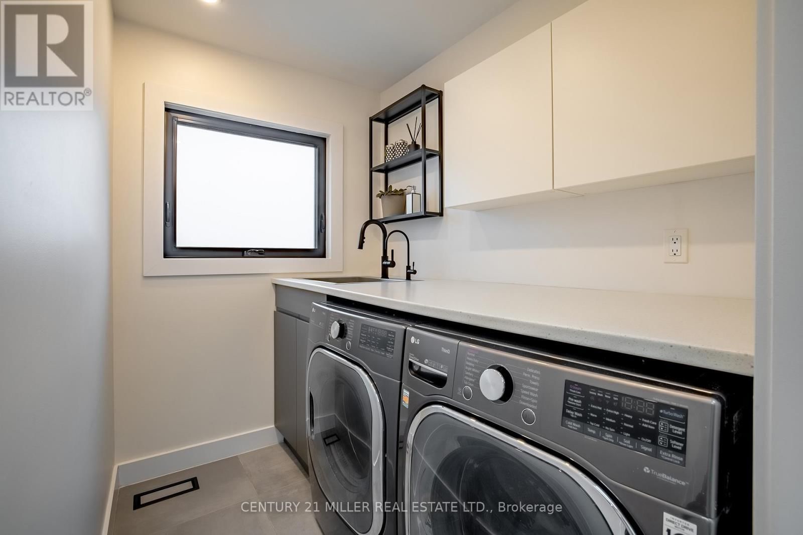 2433 TREVOR DRIVE Image 22