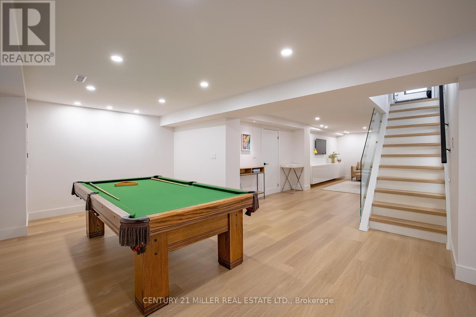 2433 TREVOR DRIVE Image 23