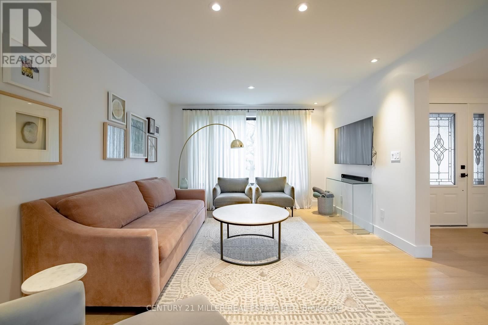 2433 TREVOR DRIVE Image 3