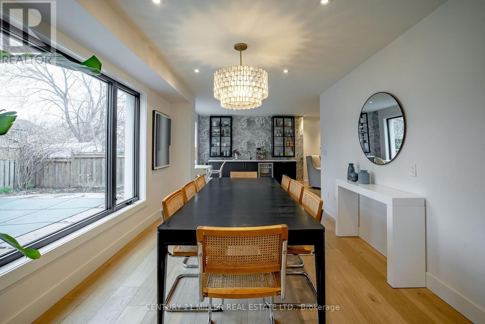 2433 TREVOR DRIVE Image 7