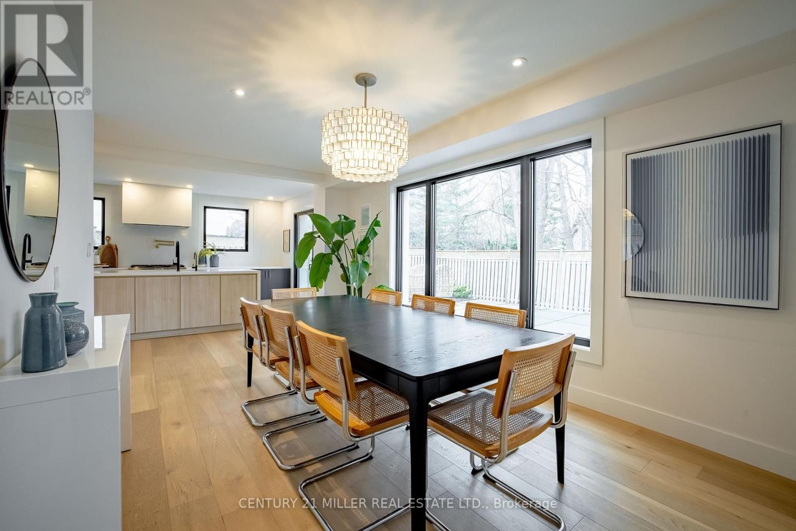 2433 TREVOR DRIVE Image 8