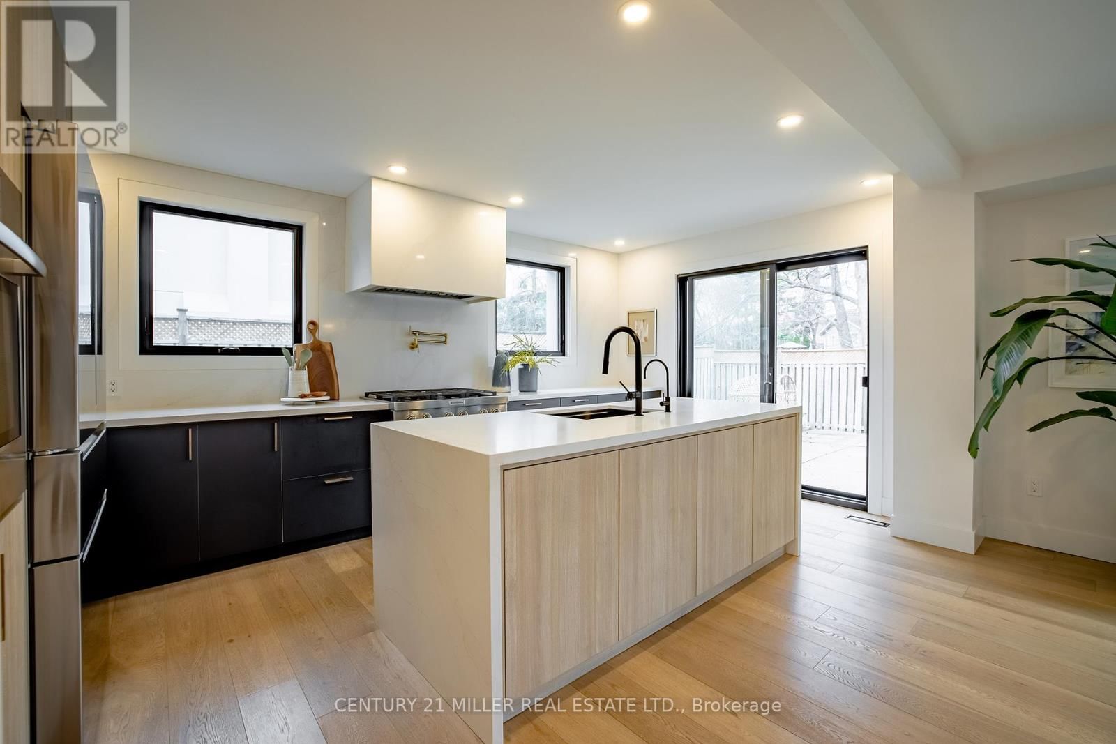 2433 TREVOR DRIVE Image 9