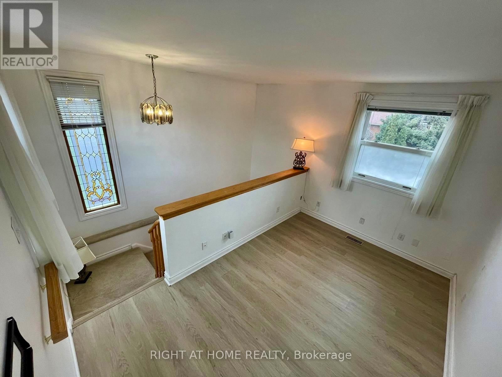 21 MITRE PLACE Image 19