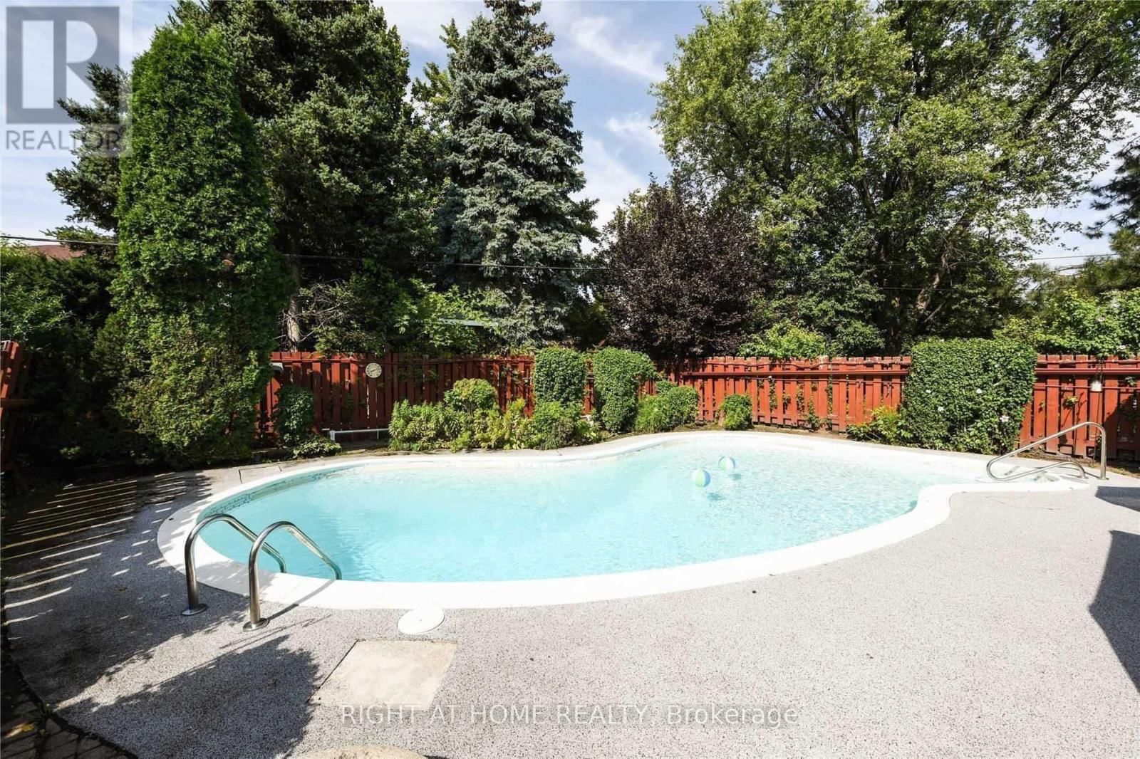 21 MITRE PLACE Image 2