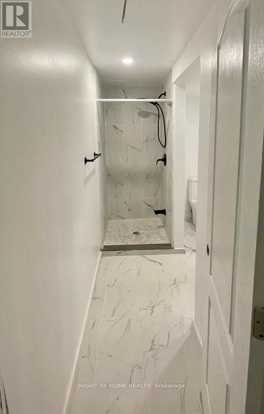 21 MITRE PLACE Image 30