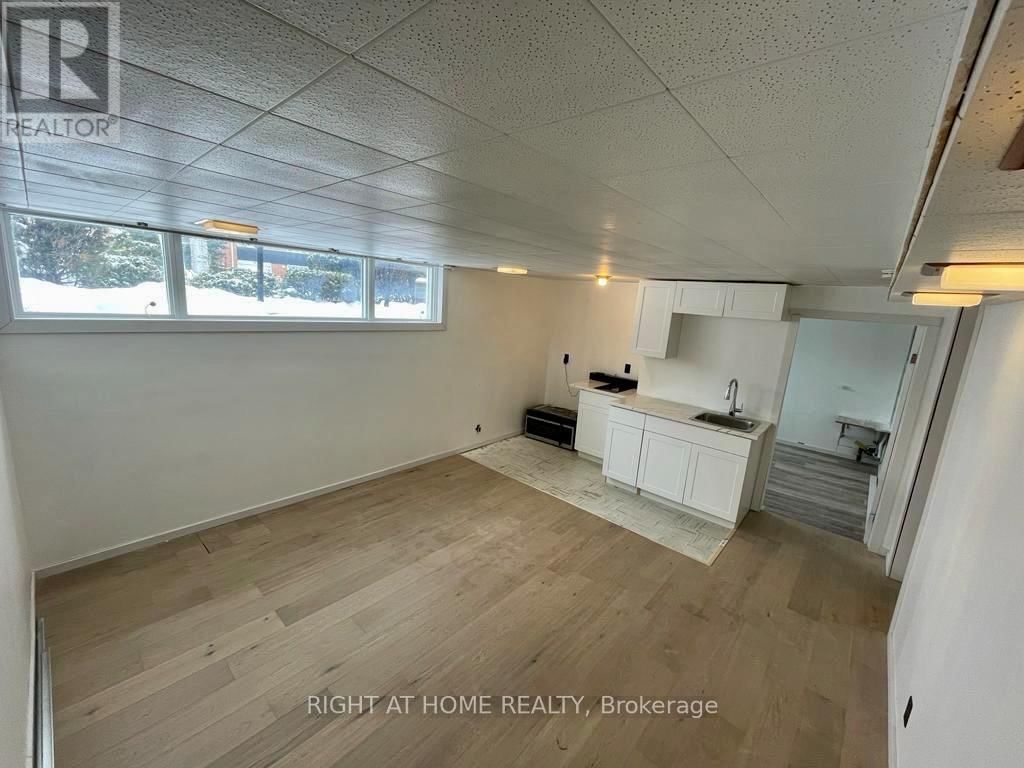 21 MITRE PLACE Image 31