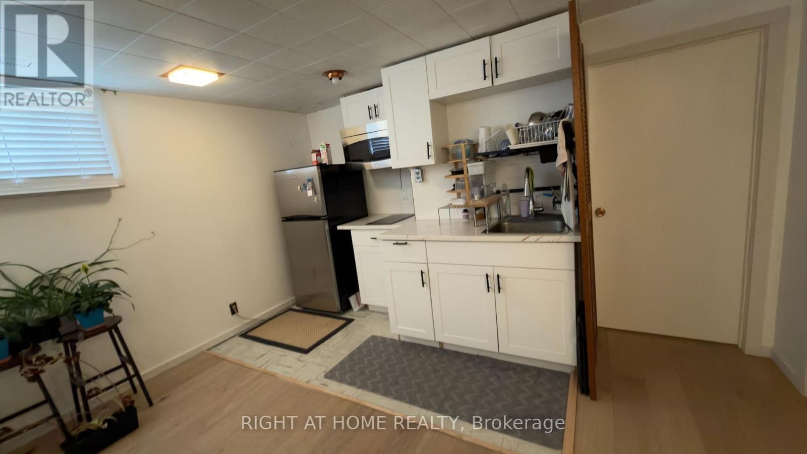 21 MITRE PLACE Image 32