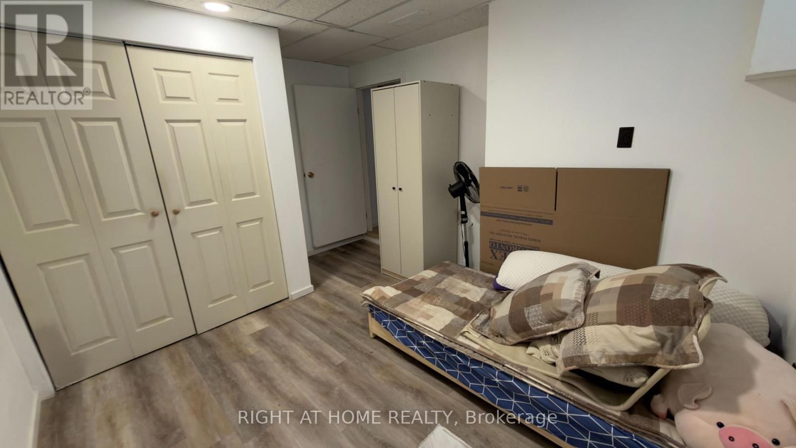 21 MITRE PLACE Image 36