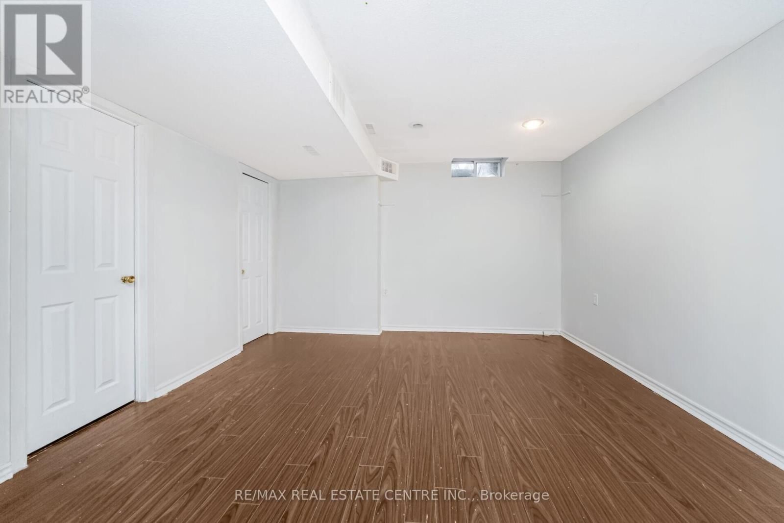 37 - 35 MALTA AVENUE NORTH Image 37