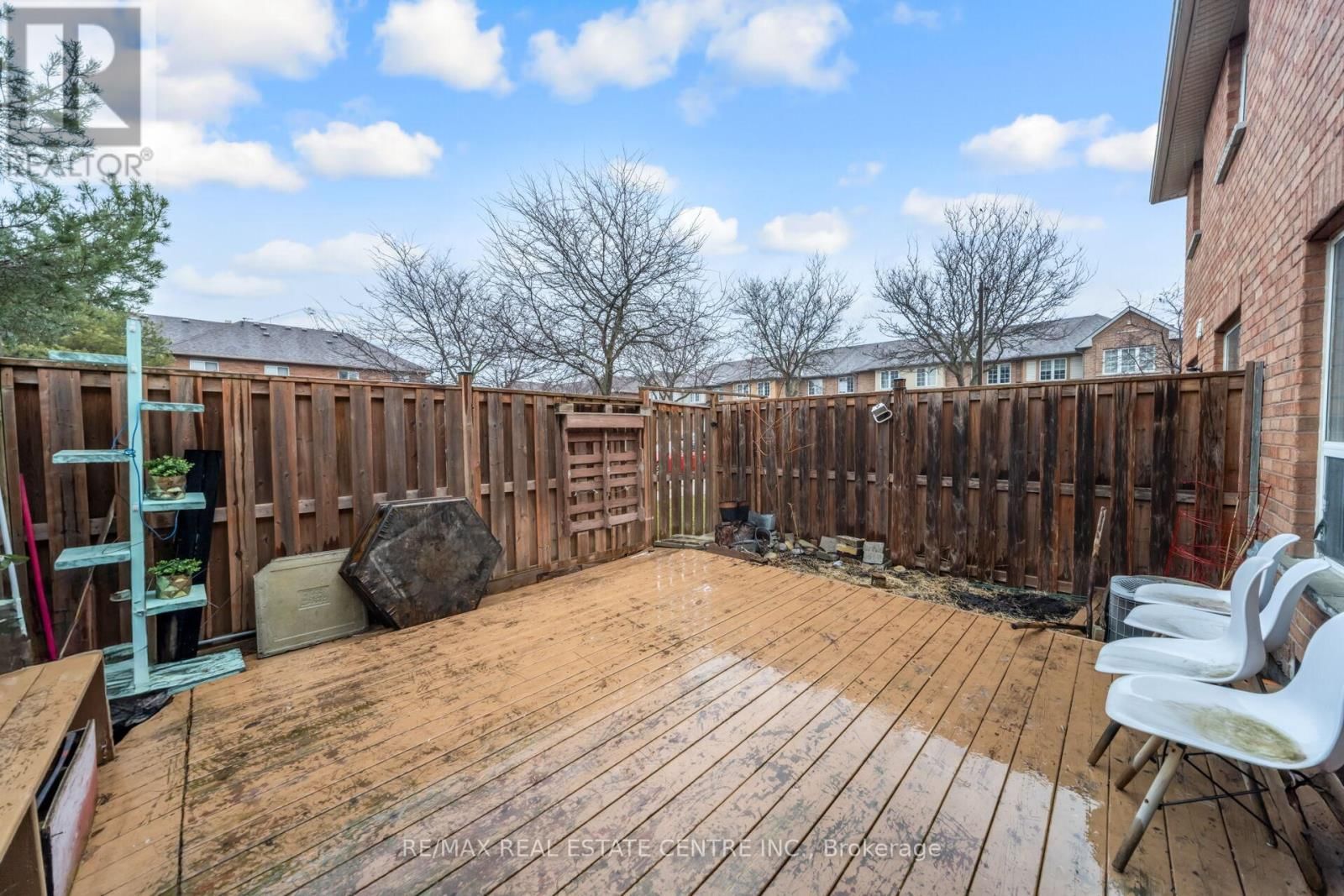 37 - 35 MALTA AVENUE NORTH Image 42