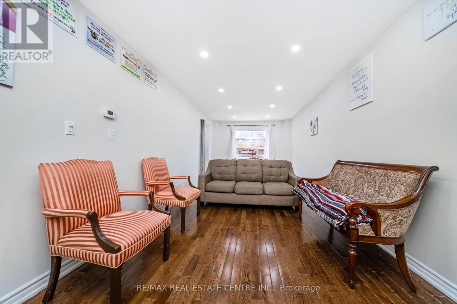 37 - 35 MALTA AVENUE NORTH Image 7