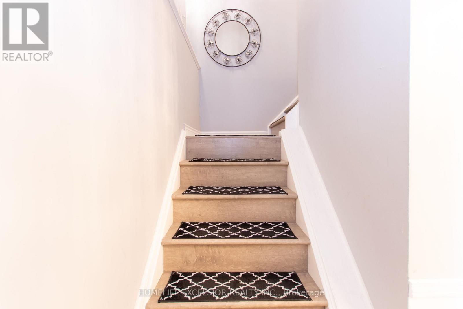 9 - 2200 GLENWOOD SCHOOL DRIVE Image 16