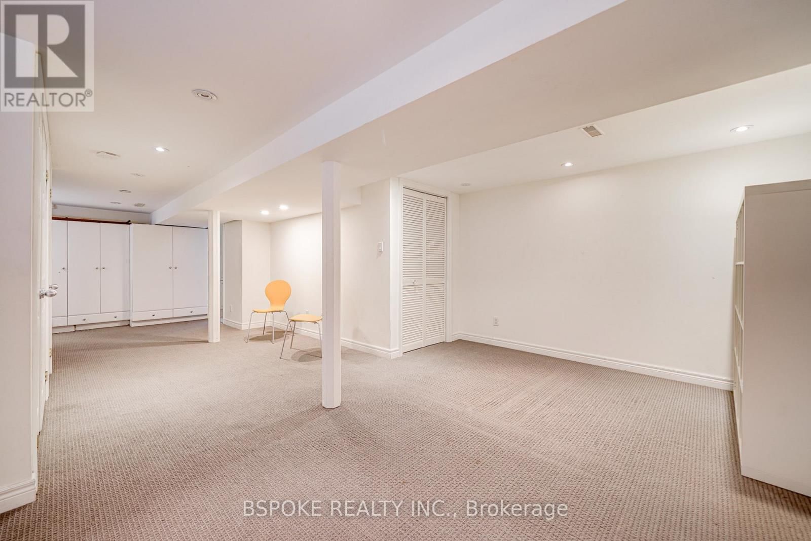 27 ROWLAND STREET Image 34