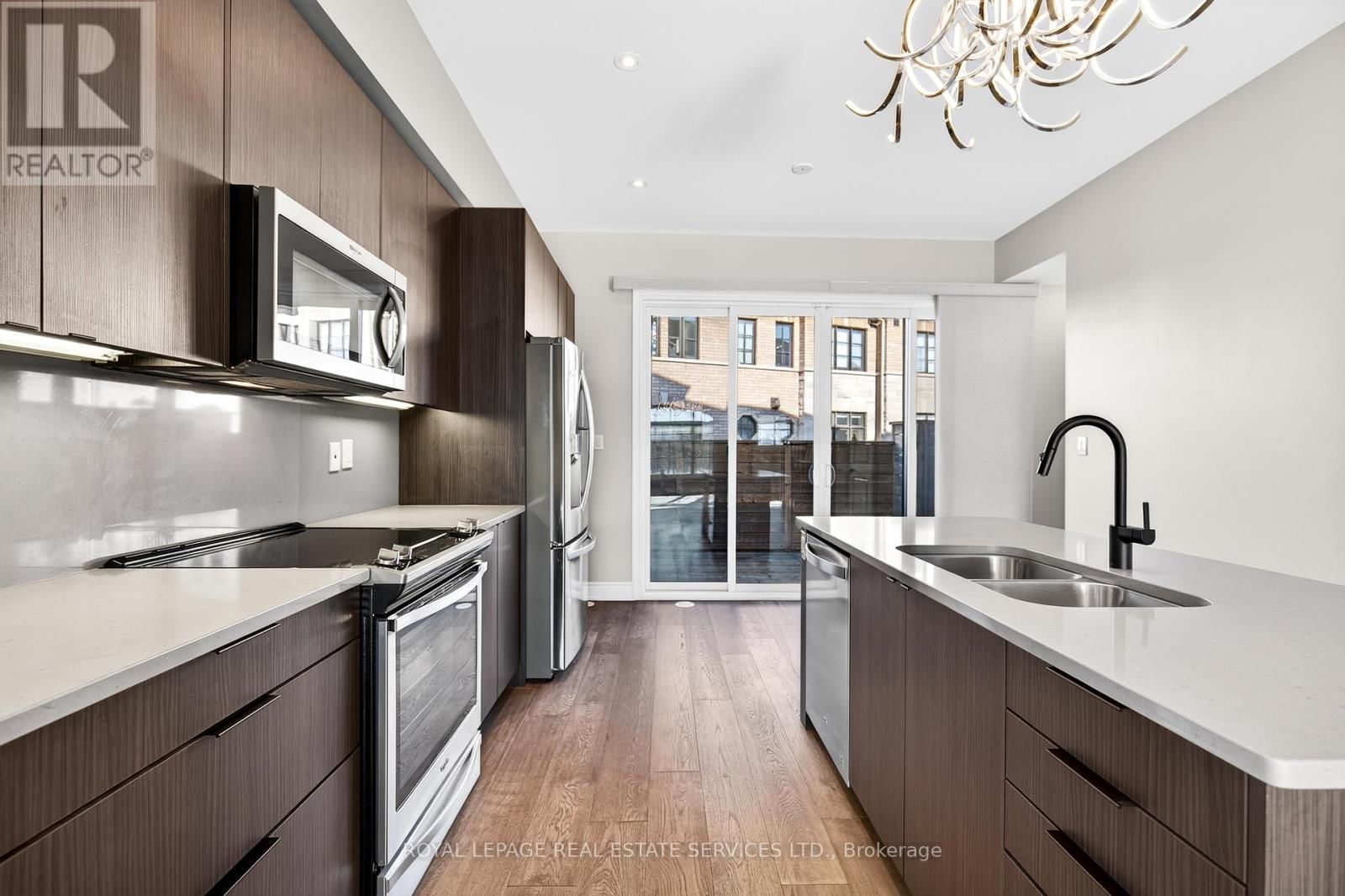 2193 LILLYKIN STREET Image 16