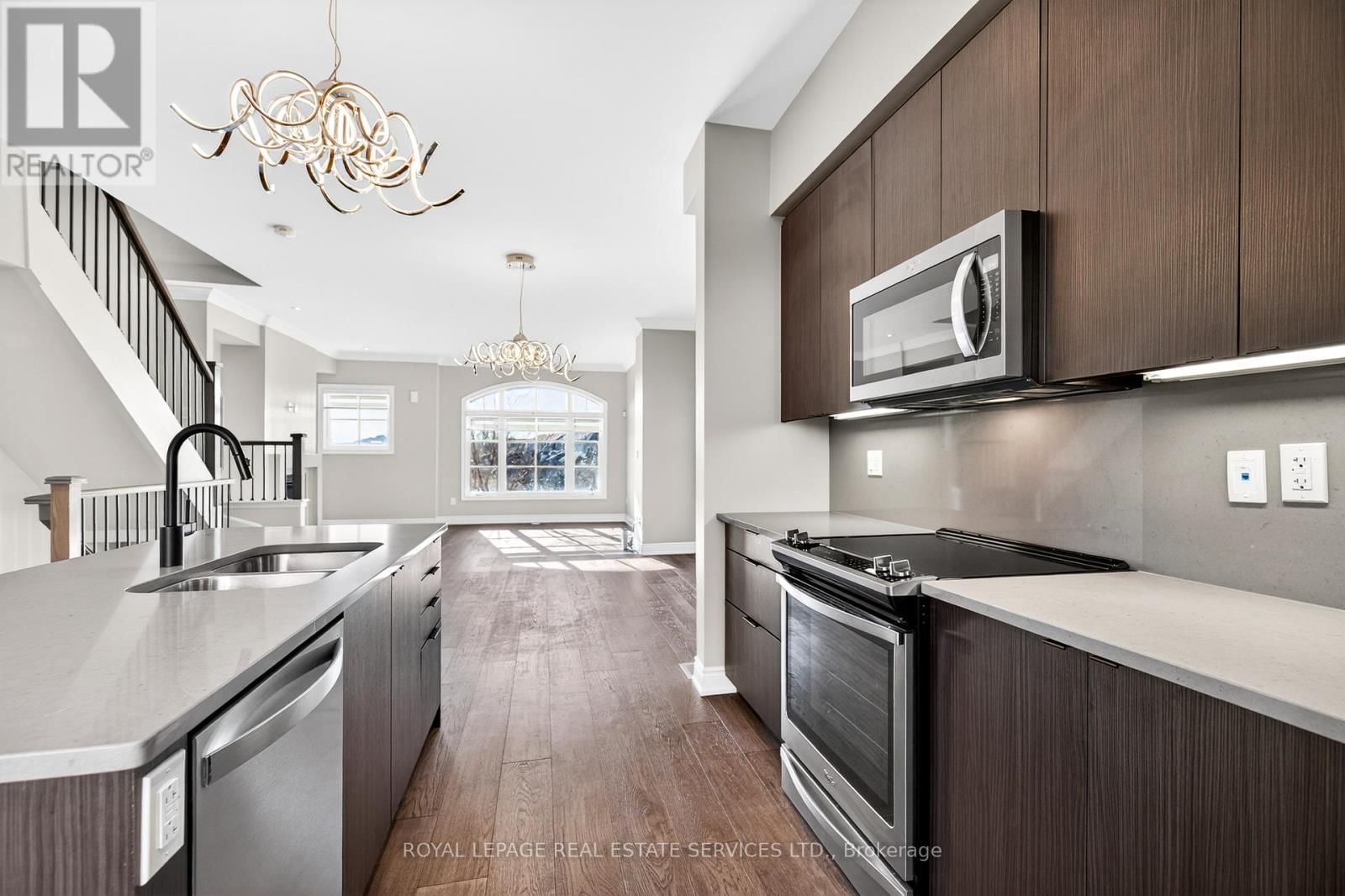 2193 LILLYKIN STREET Image 17