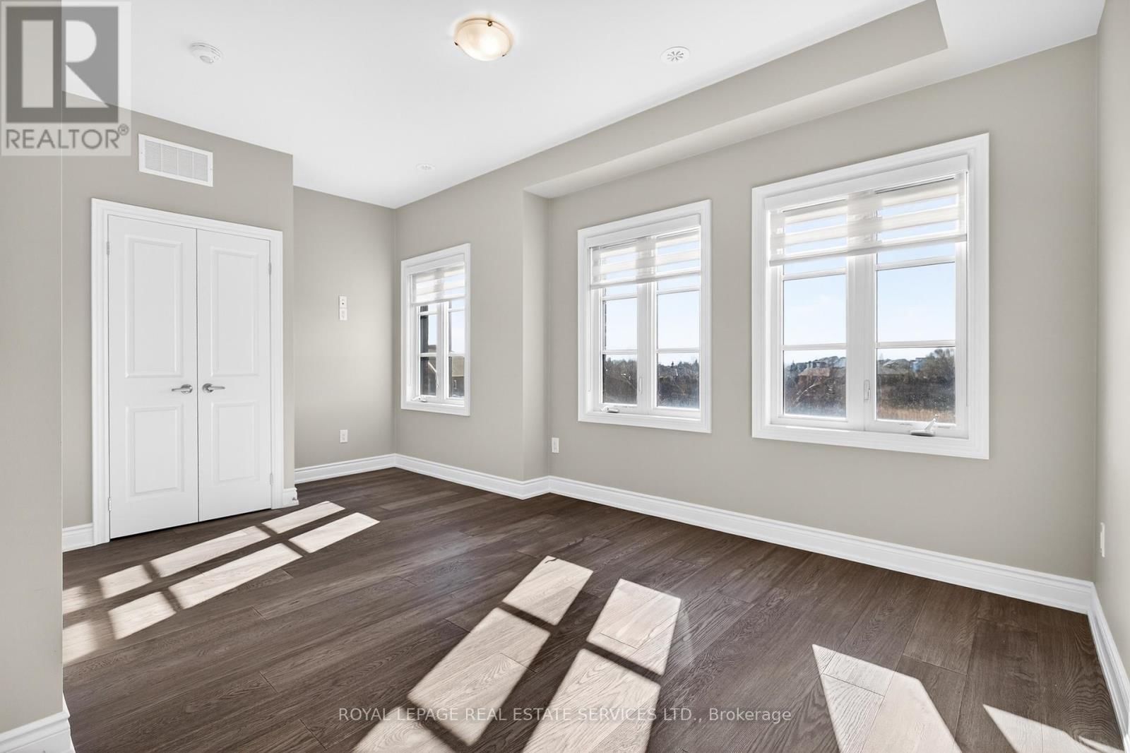 2193 LILLYKIN STREET Image 30