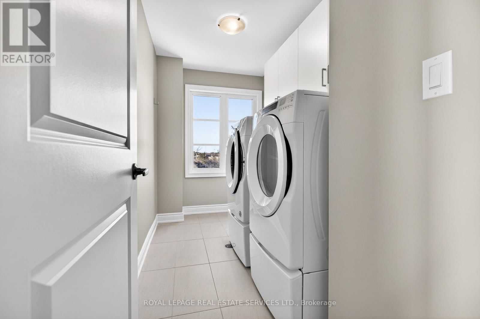 2193 LILLYKIN STREET Image 33