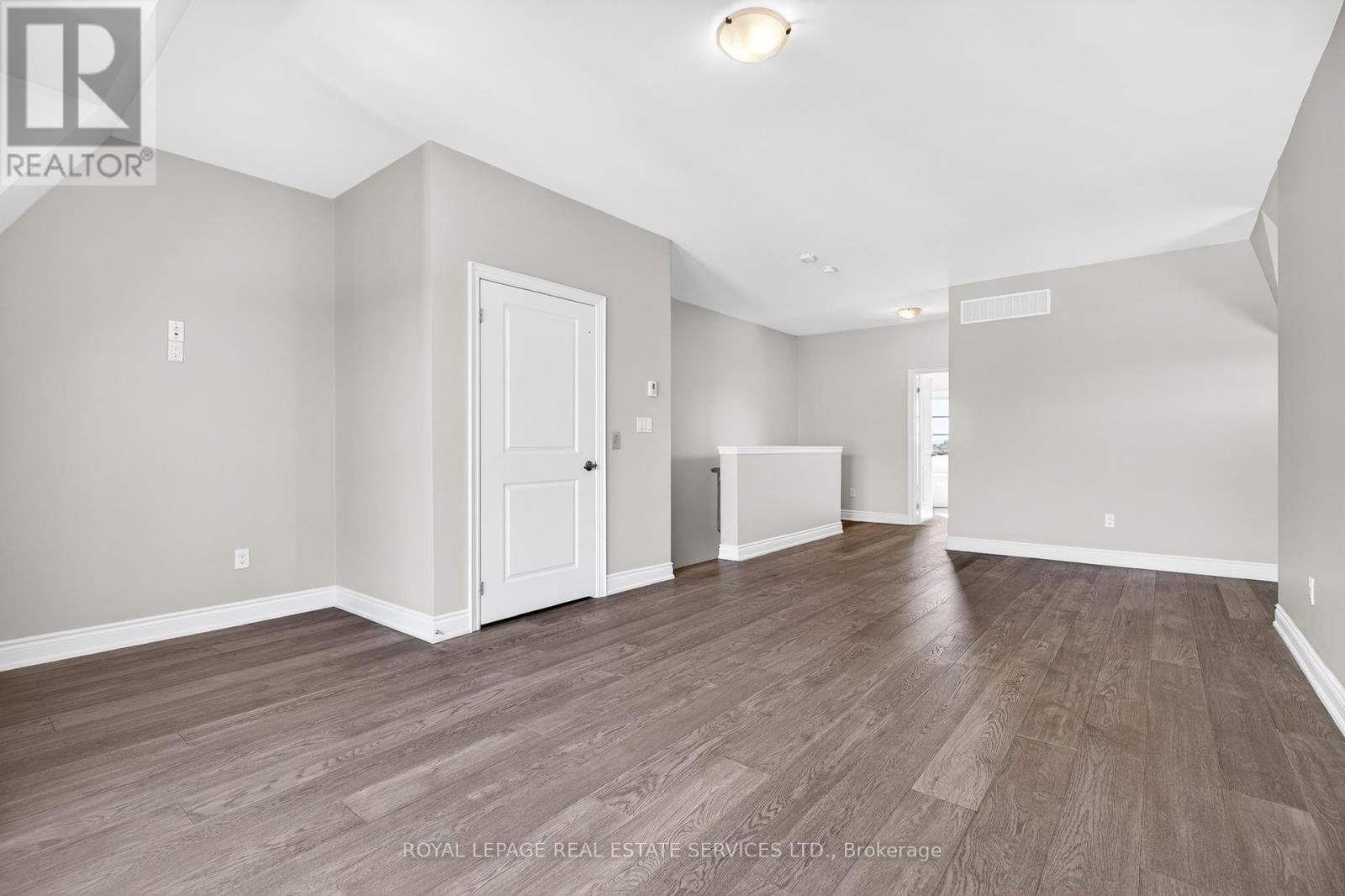 2193 LILLYKIN STREET Image 35