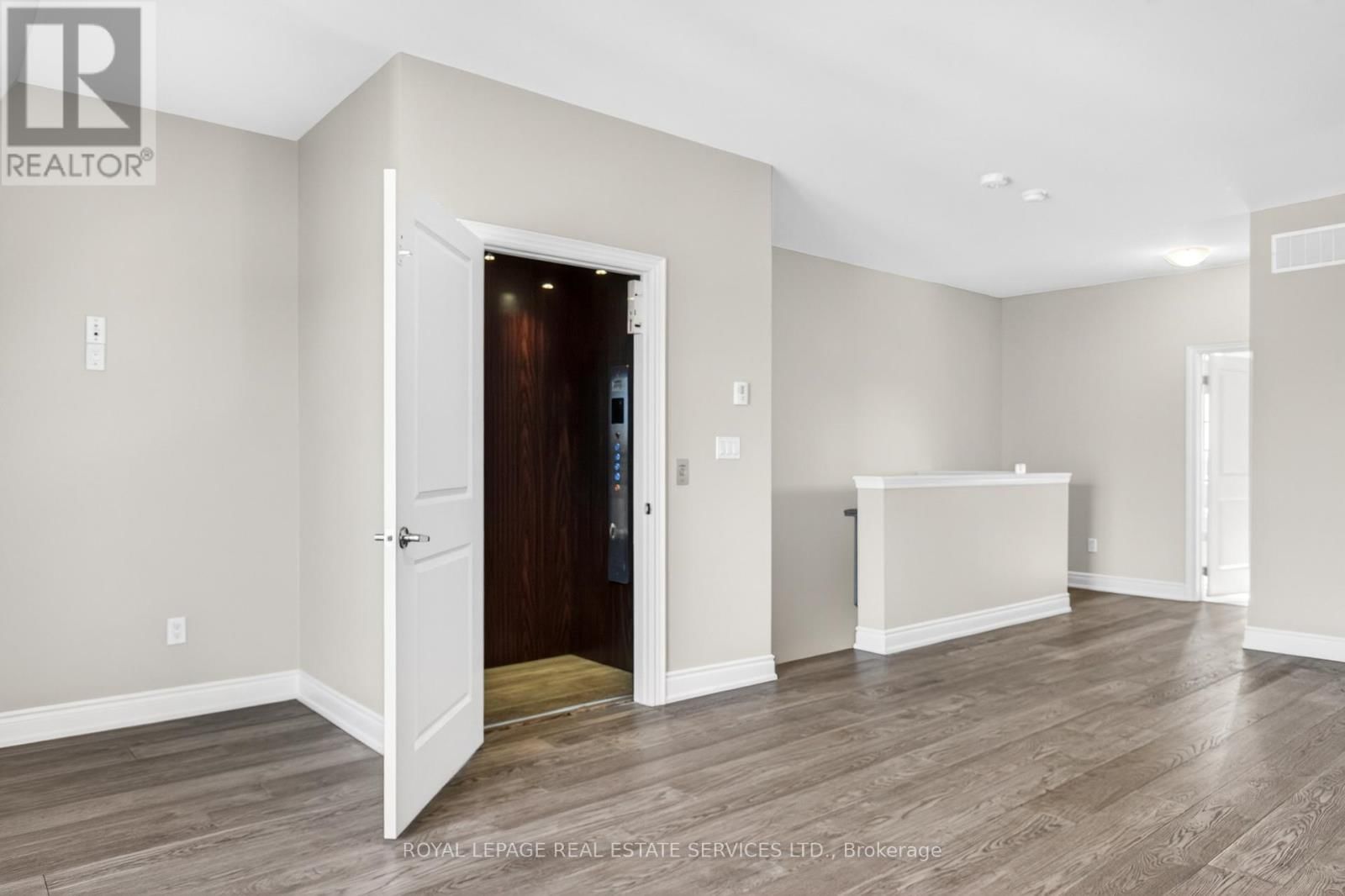 2193 LILLYKIN STREET Image 36