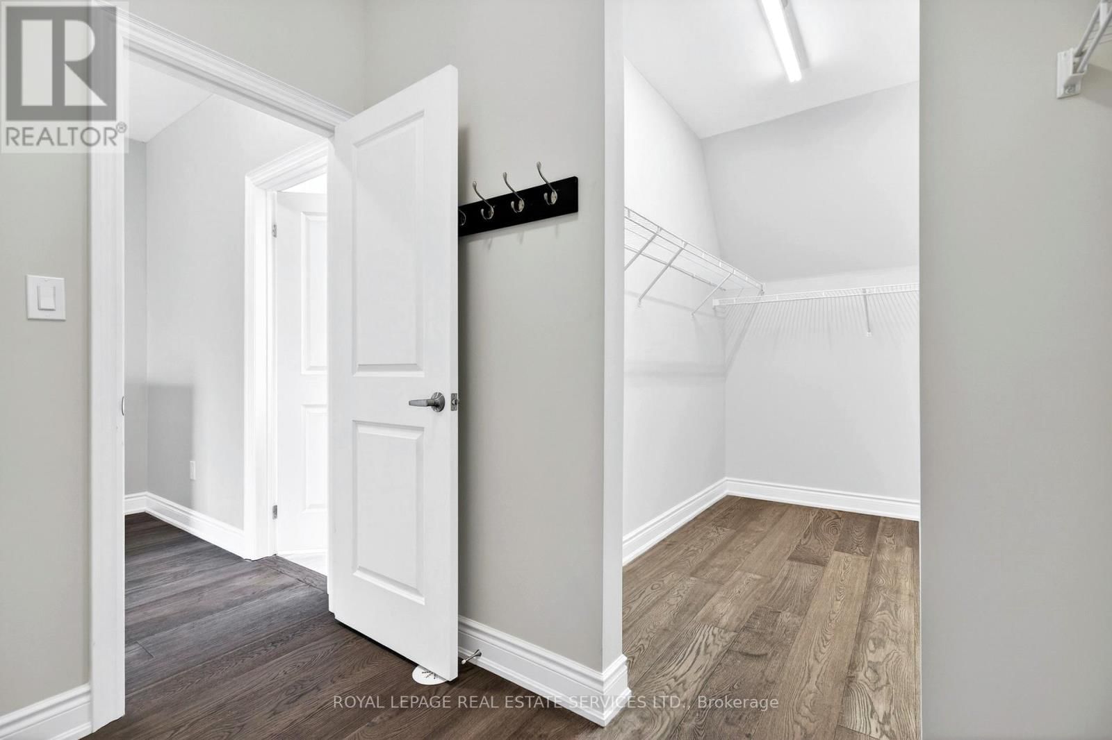 2193 LILLYKIN STREET Image 43