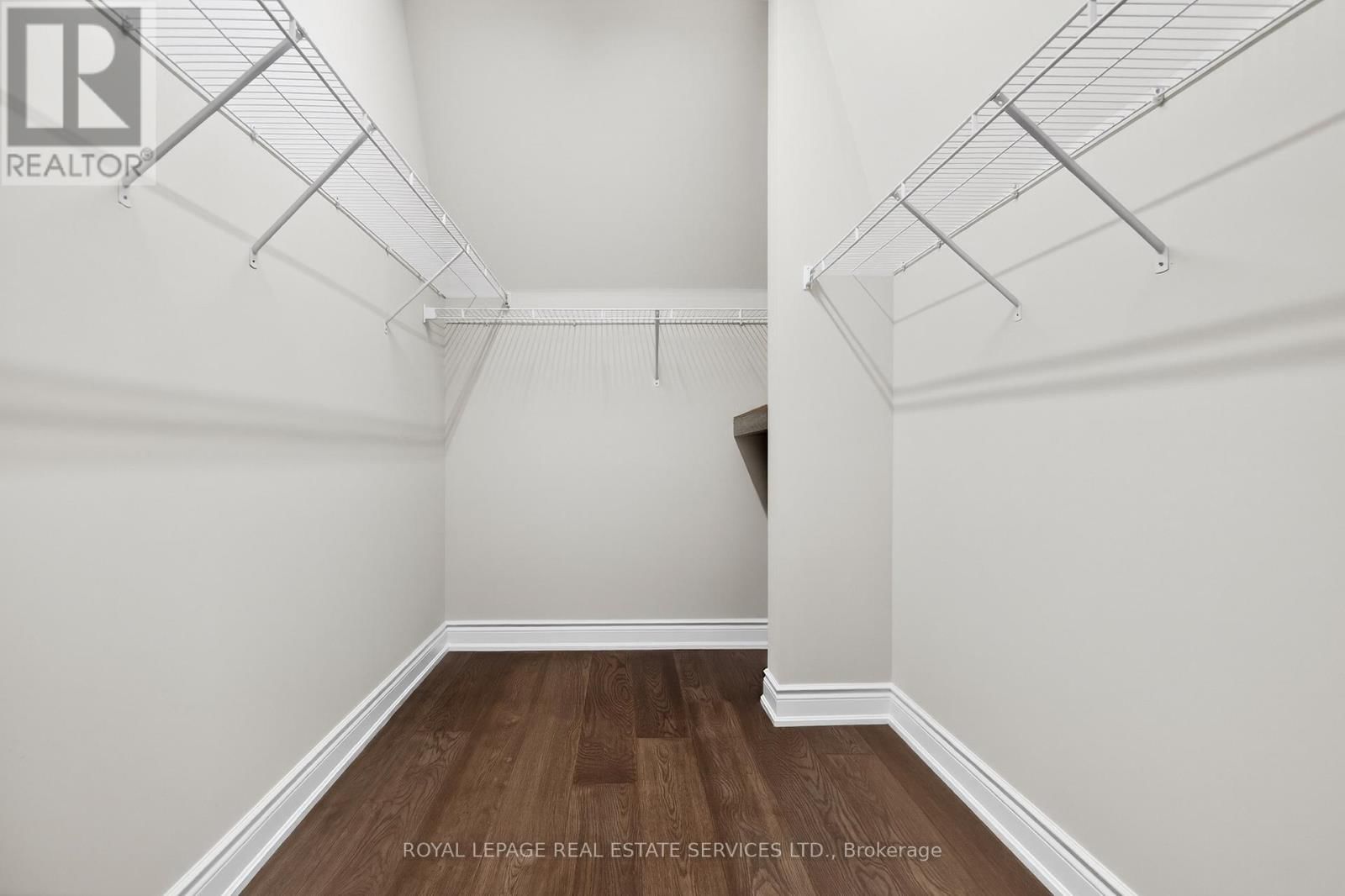 2193 LILLYKIN STREET Image 44