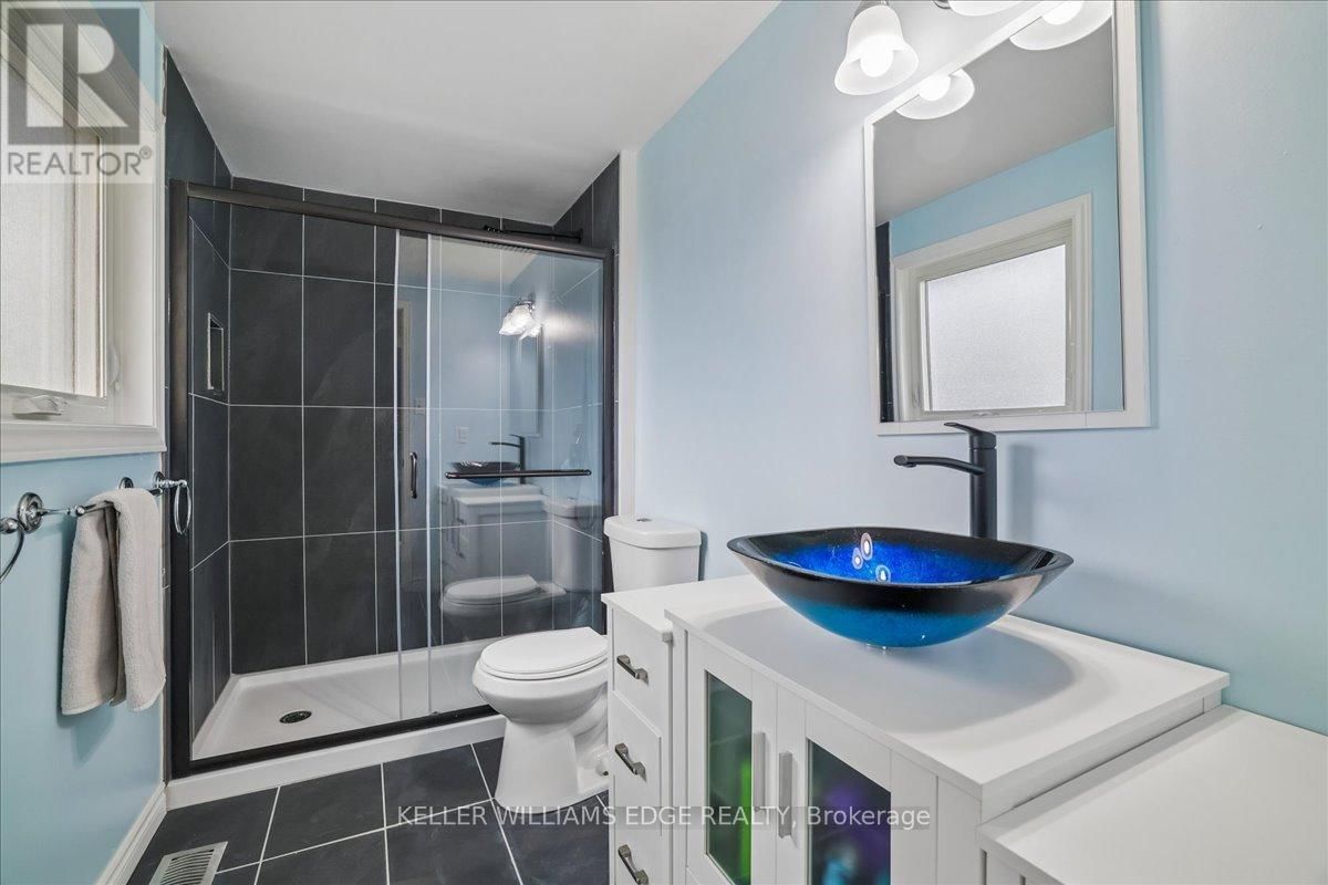 2208 MELISSA CRESCENT Image 26