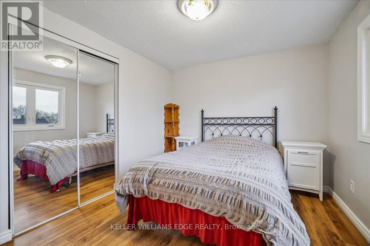 2208 MELISSA CRESCENT Image 30