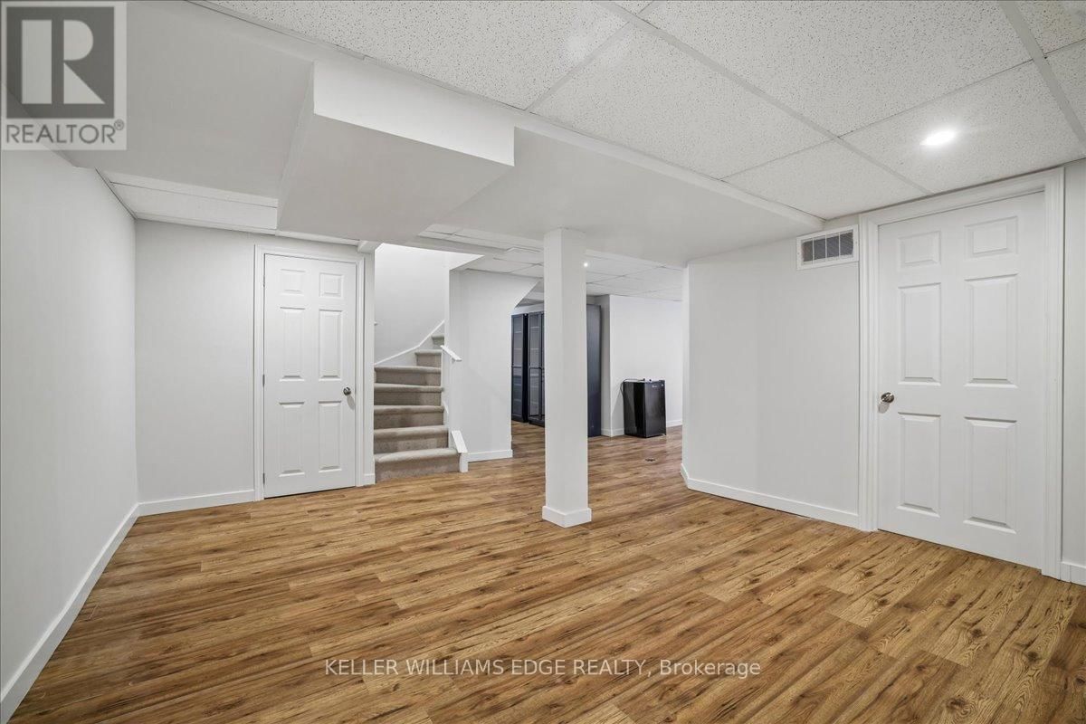 2208 MELISSA CRESCENT Image 36