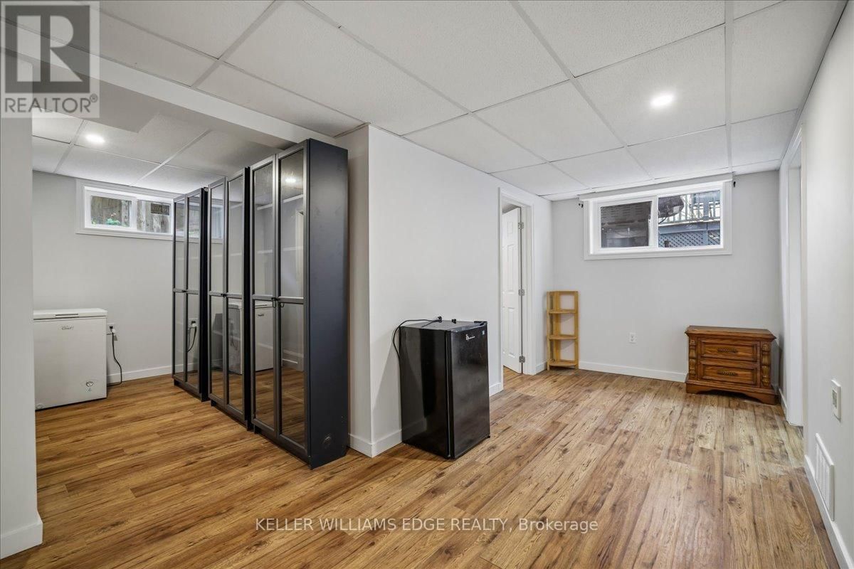 2208 MELISSA CRESCENT Image 38