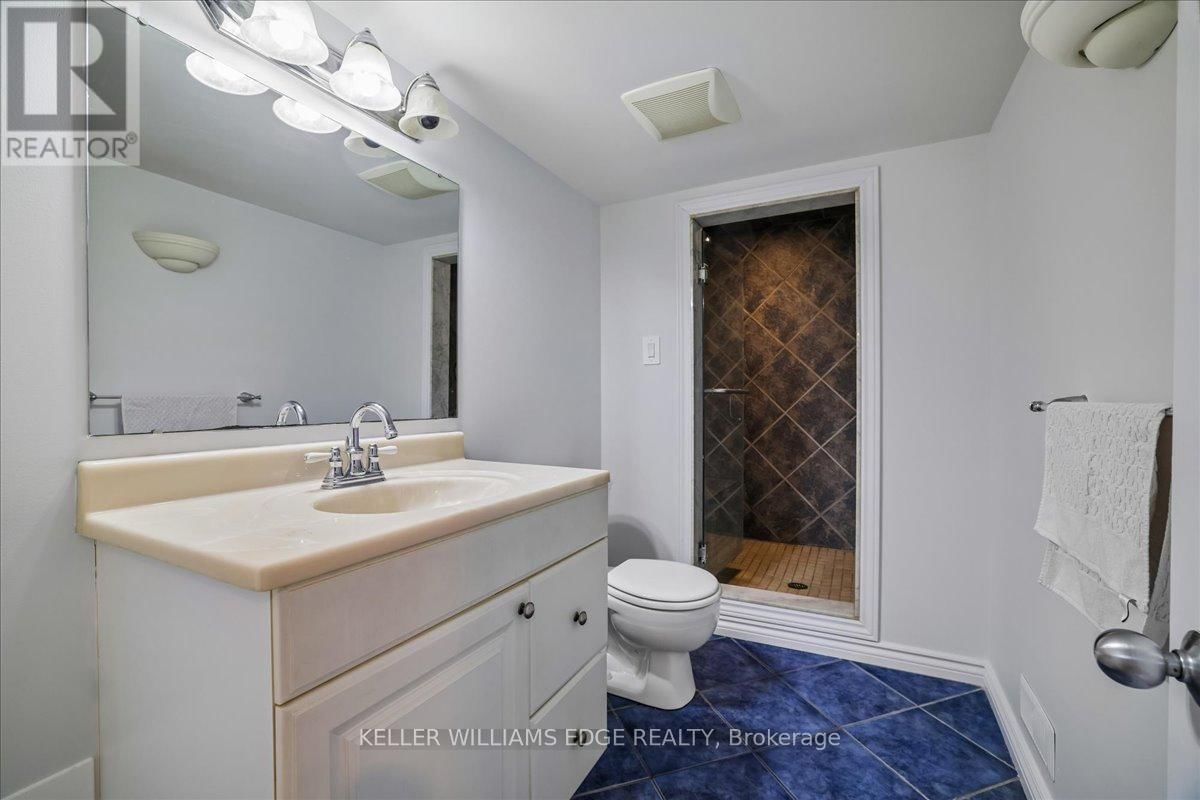 2208 MELISSA CRESCENT Image 40