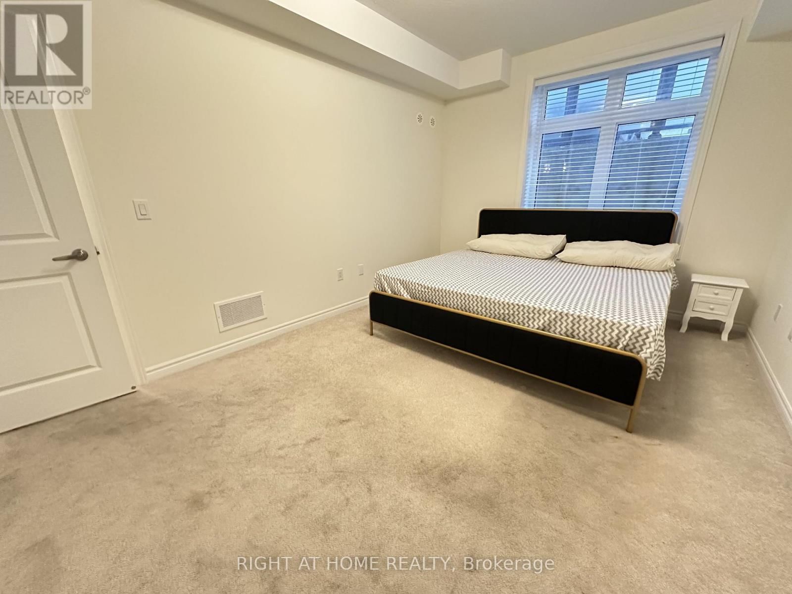 602 - 50 HALLIFORD PLACE Image 15