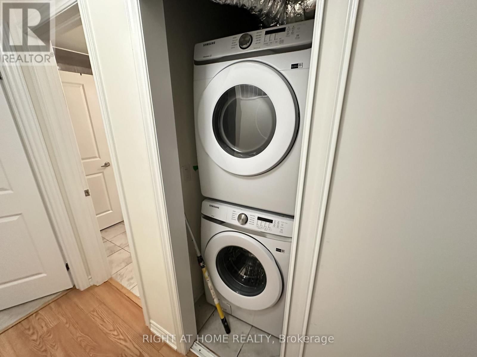 602 - 50 HALLIFORD PLACE Image 19