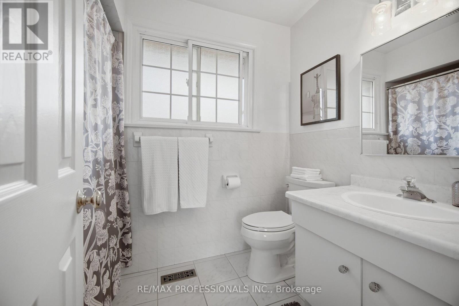 16 CHERRY POST CRESCENT Image 26