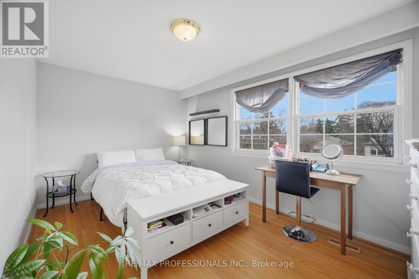 16 CHERRY POST CRESCENT Image 27