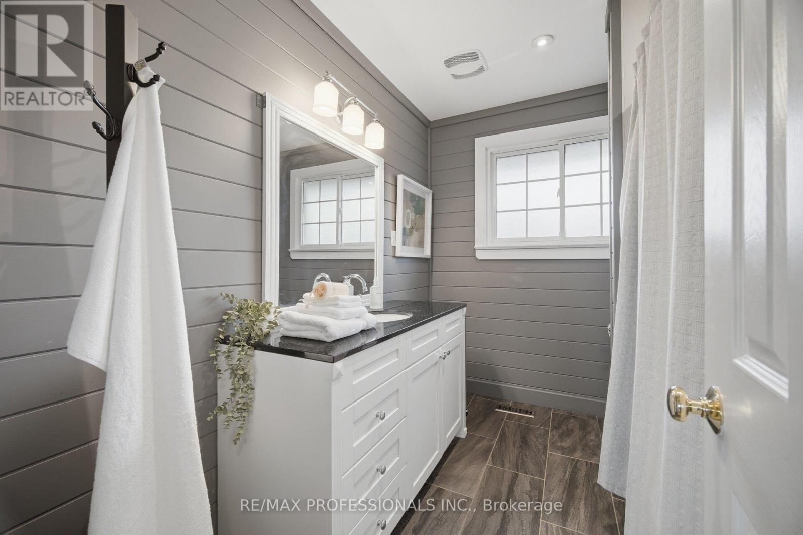 16 CHERRY POST CRESCENT Image 31