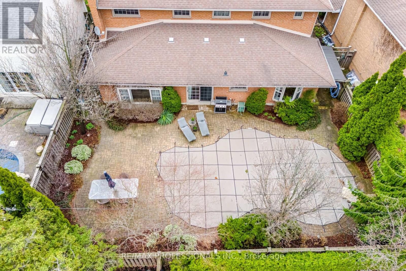 16 CHERRY POST CRESCENT Image 37