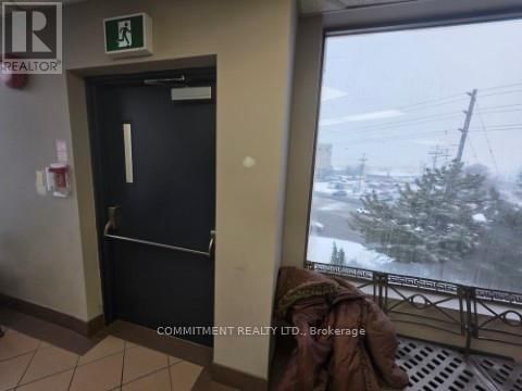 302 - 2100 FINCH AVENUE WEST Image 15